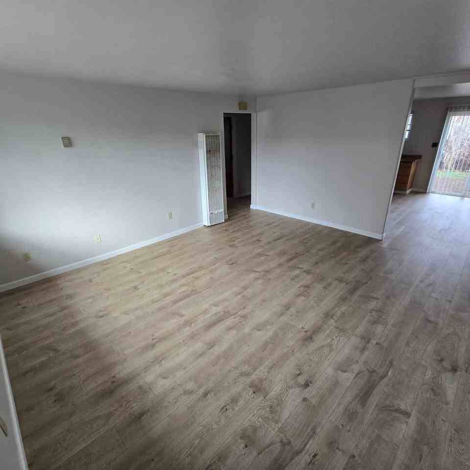 1501 Arthur St #3 - Photo 2 of 6