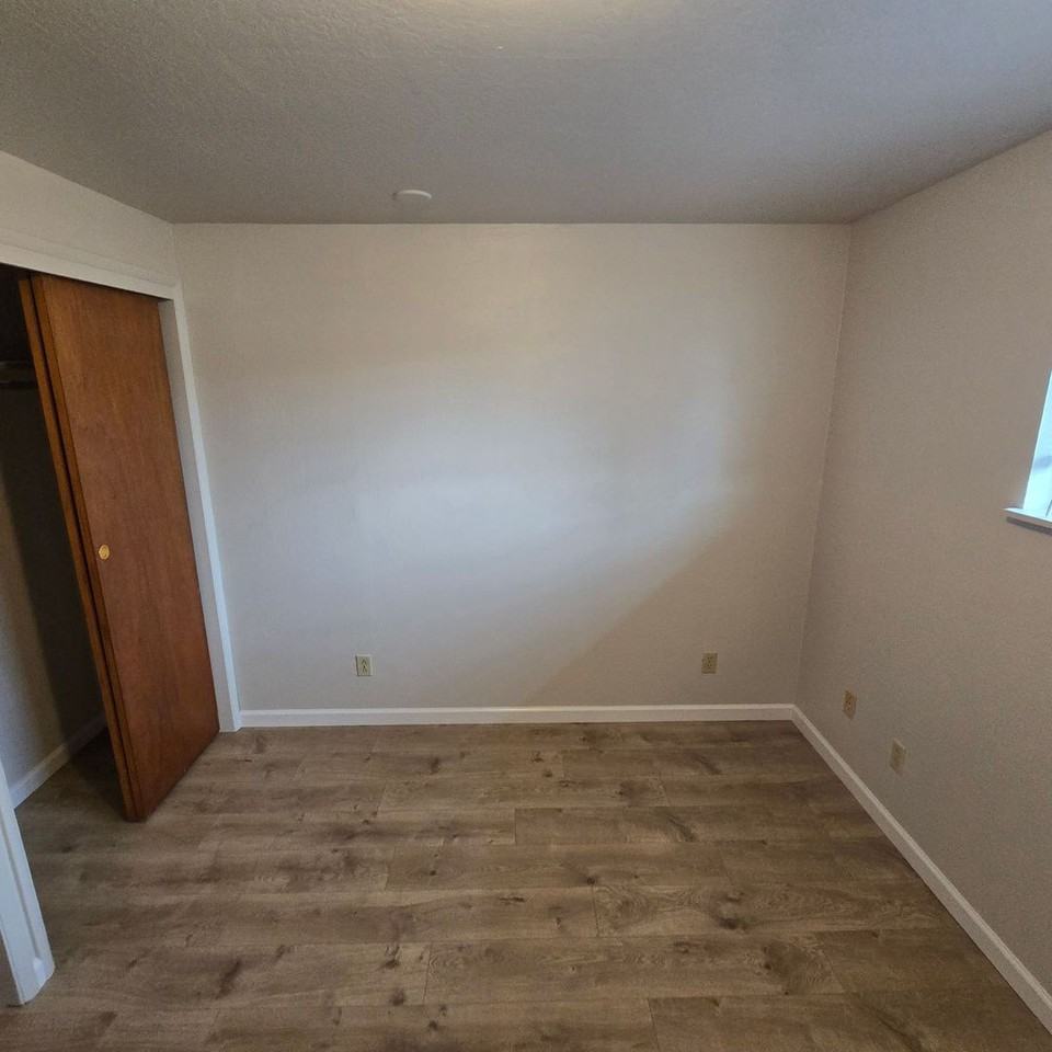 1501 Arthur St #3 - Photo 4 of 6