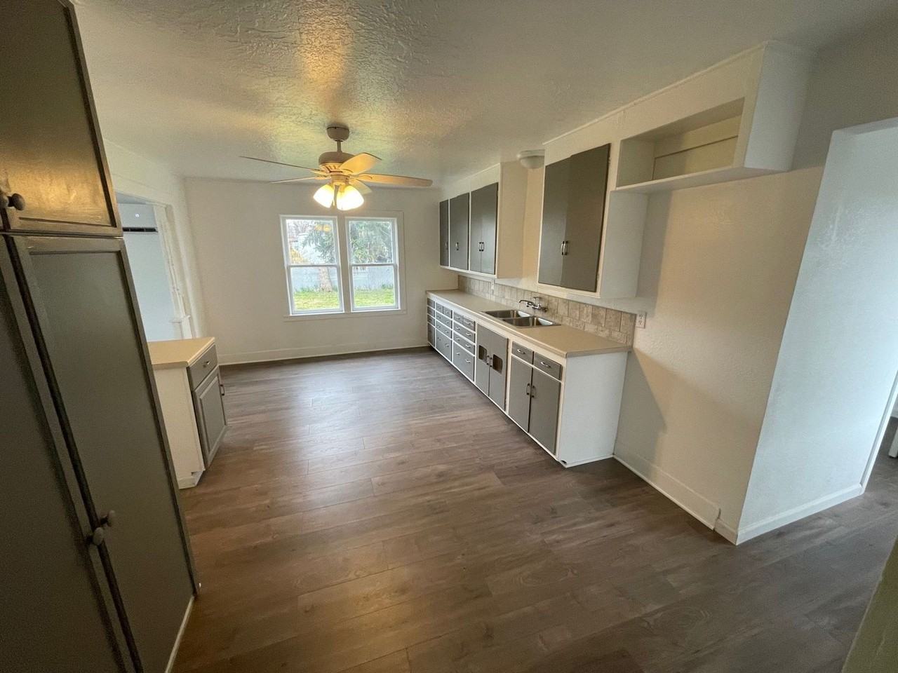 3916 Homedale Rd - Photo 5 of 10