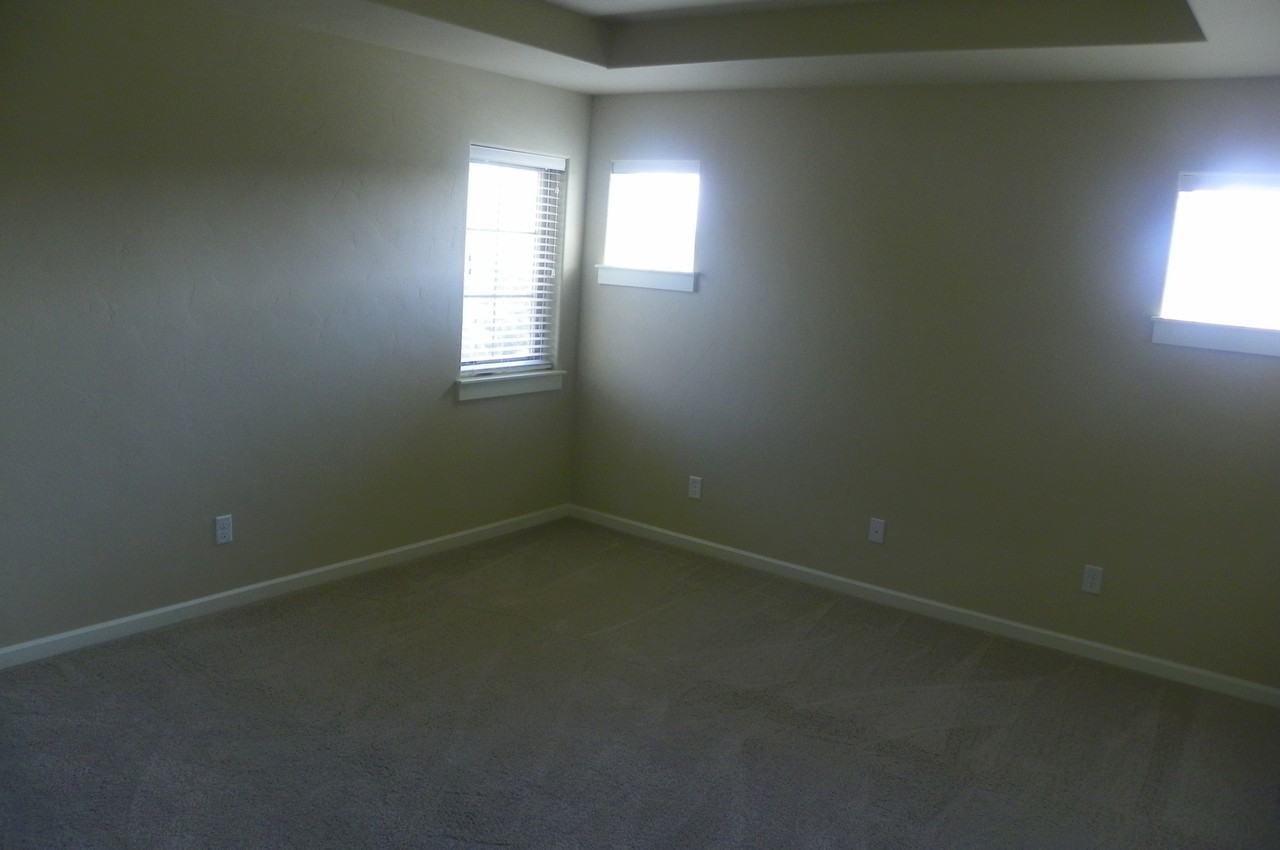 20805 Ne Sierra Dr - Photo 6 of 17