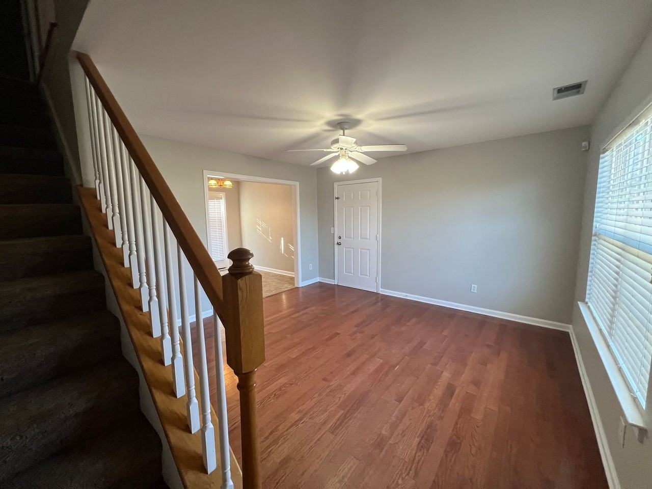 400 Cindi Ct - Photo 3 of 27