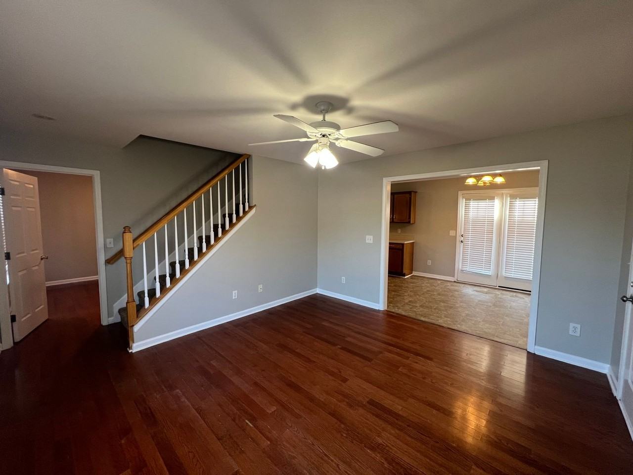 400 Cindi Ct - Photo 5 of 27