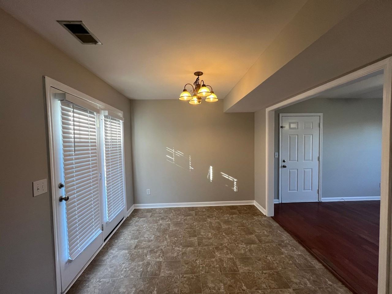 400 Cindi Ct - Photo 7 of 27