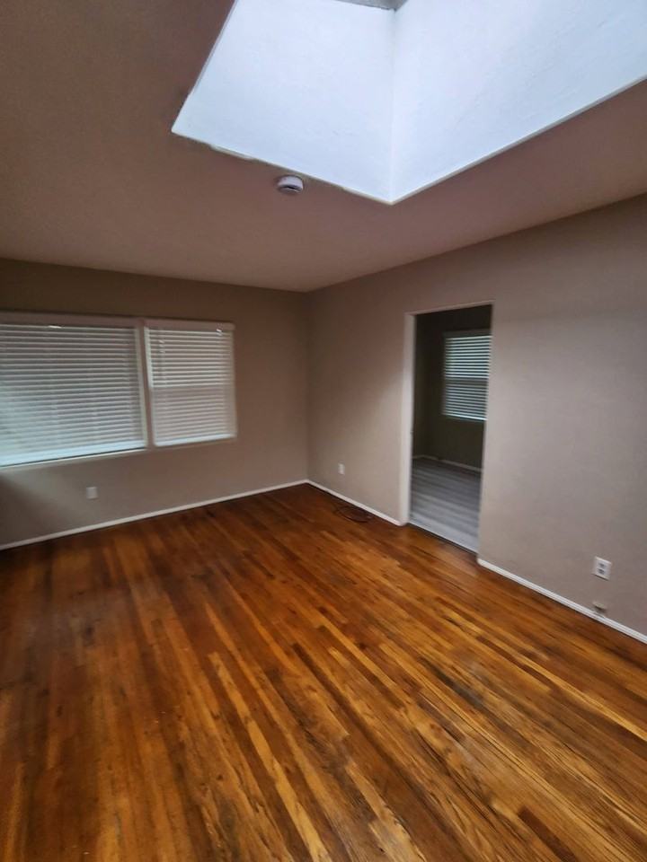 4121 Mason St - Photo 3 of 10