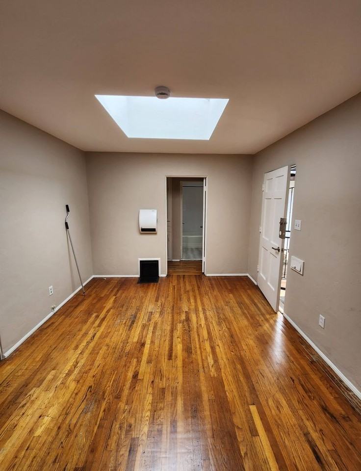 4121 Mason St - Photo 4 of 10