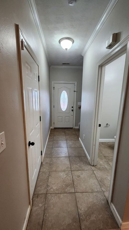 1239 Gunn Hall Dr - Photo 3 of 29