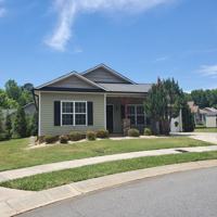 featured image of 2103 Chantilly Ln