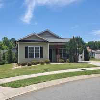 2103 Chantilly Ln - Photo 1 of 1