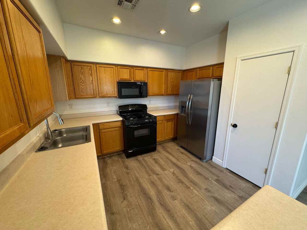 454 E Placita Lezna - Photo 5 of 22