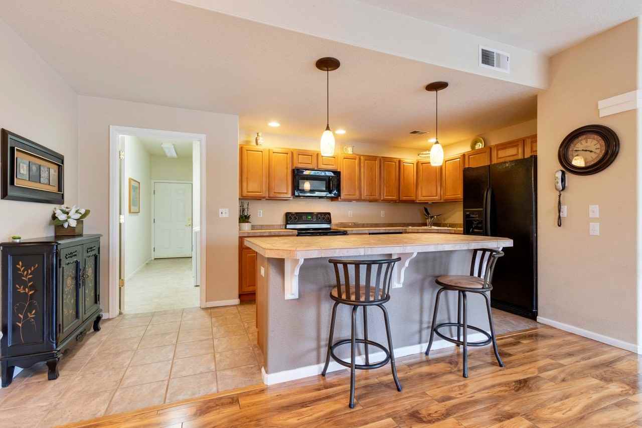 2125 Calais Dr - Photo 5 of 8