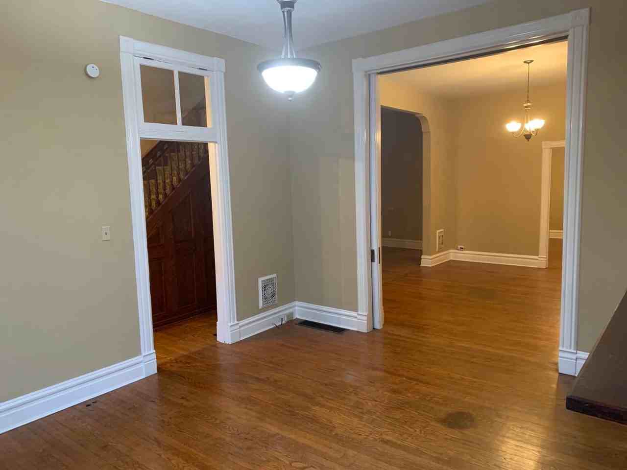 3129 Shenandoah Ave - Photo 2 of 29