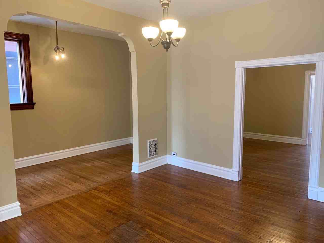 3129 Shenandoah Ave - Photo 5 of 29