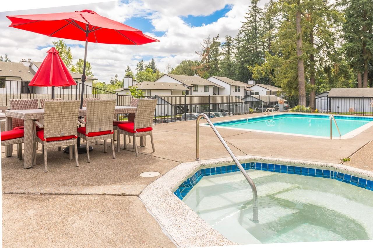 Hallwood Apartments - Photo 6 of 35