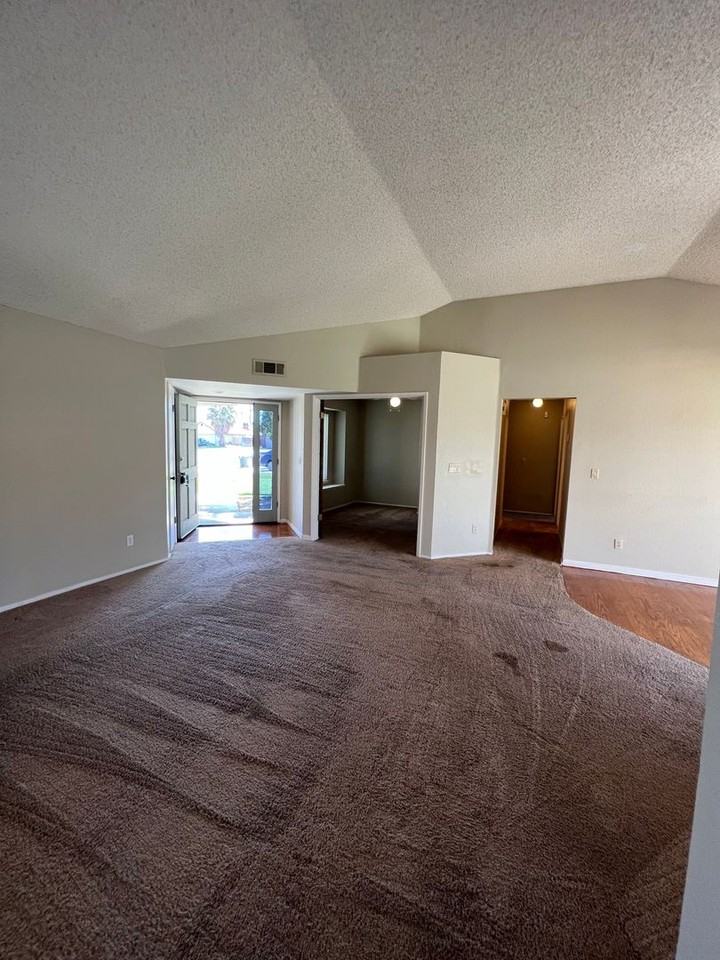 4717 Tobin Rd - Photo 6 of 29