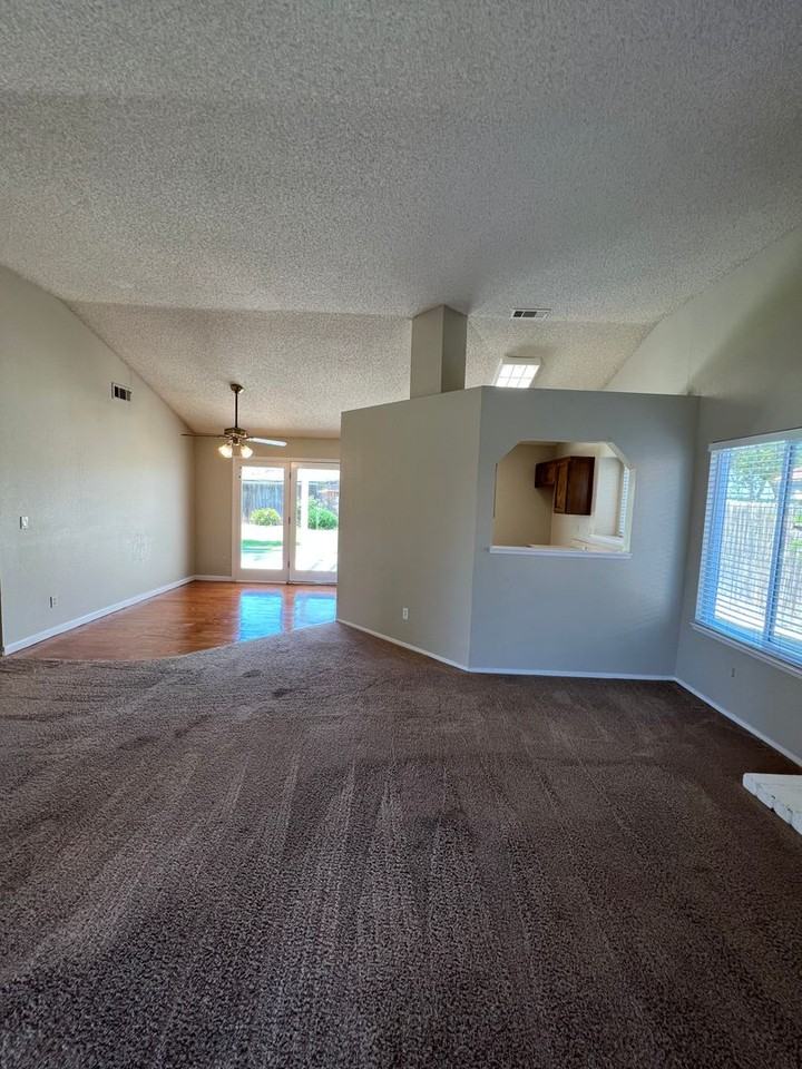 4717 Tobin Rd - Photo 7 of 29