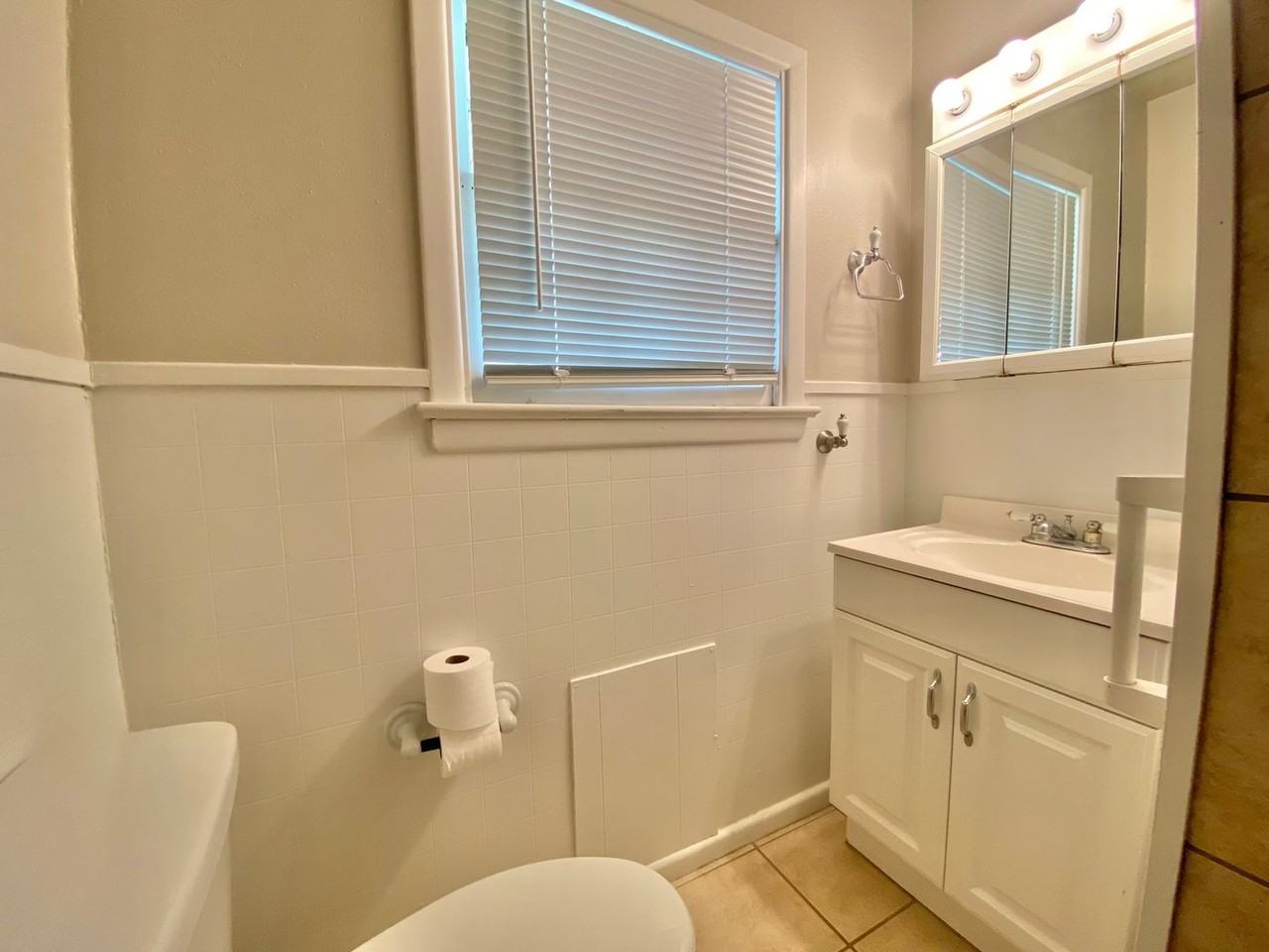 2429 2429 26th  - 2429 26th - Side #SIDE - Photo 7 of 11