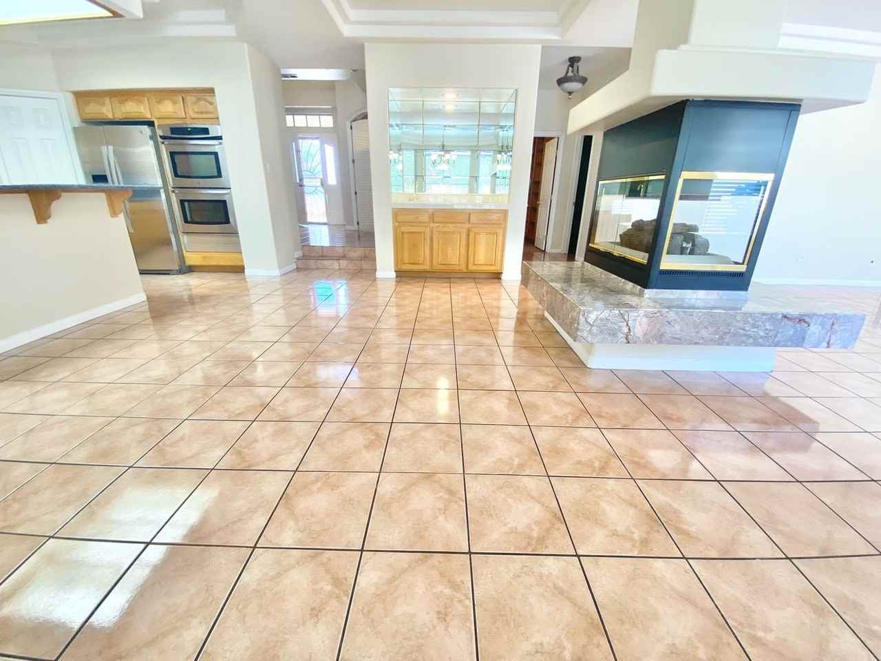 8412 Bay Crest Dr - Photo 5 of 43