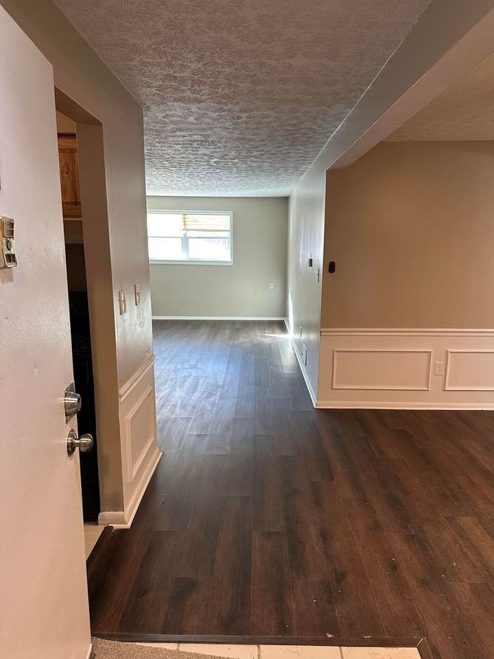 4902 - BLDG - Photo 6 of 50