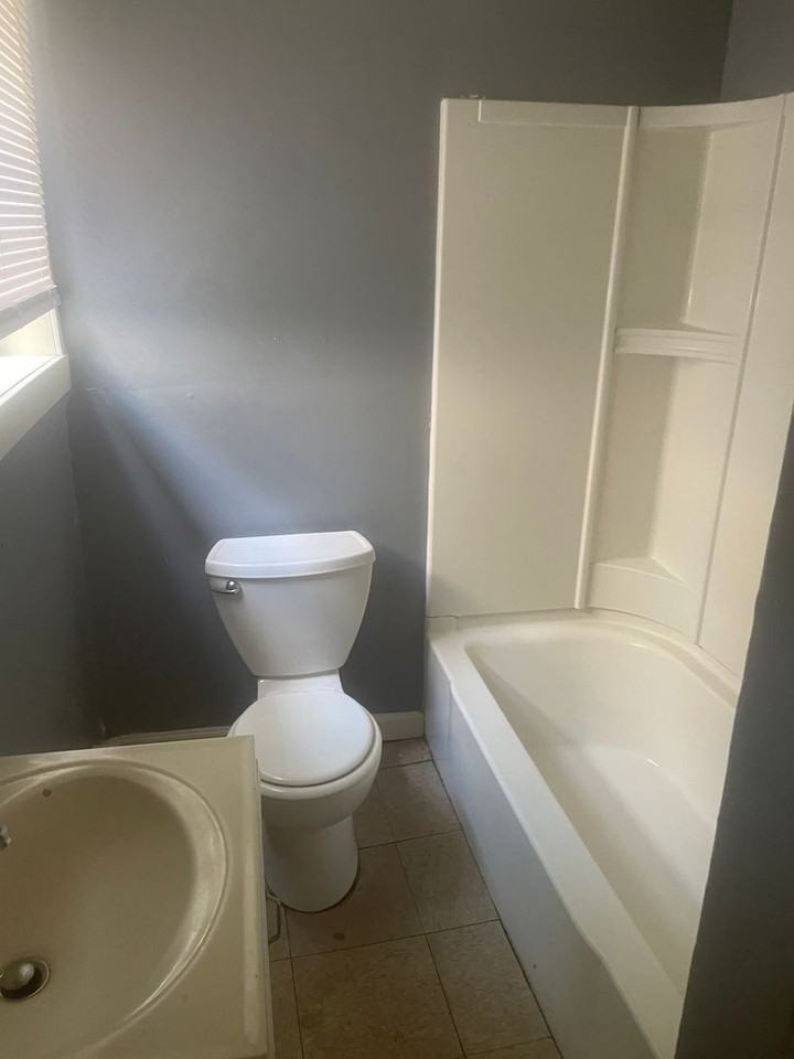 729 W. Lafayette St - Photo 7 of 17