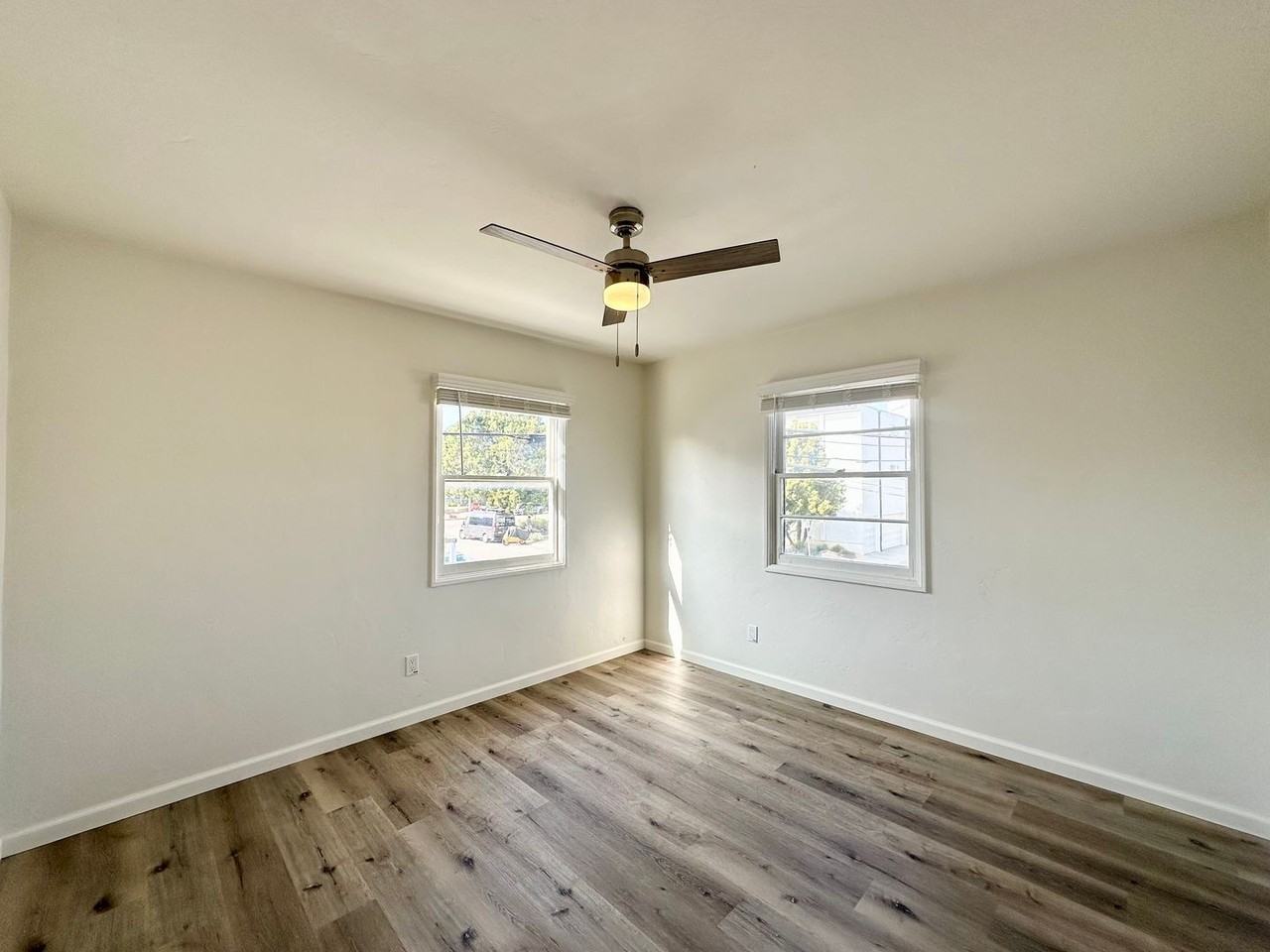 1925 Fortuna Ave - Photo 6 of 10