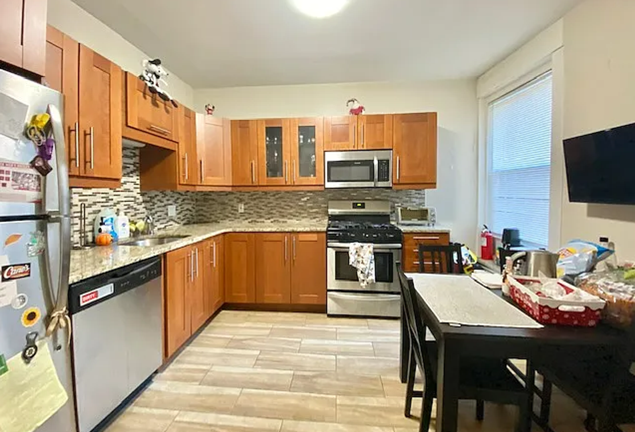 167 Thorndike St - Photo 4 of 4