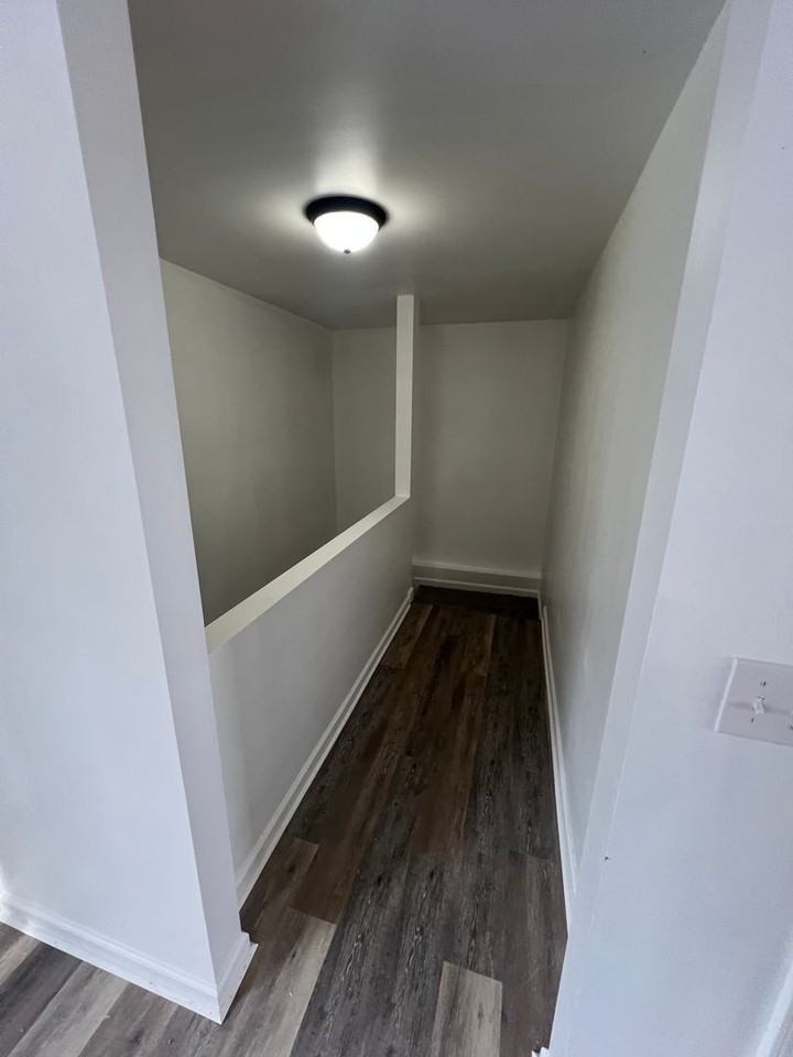 805 Diane Ct - Photo 3 of 19