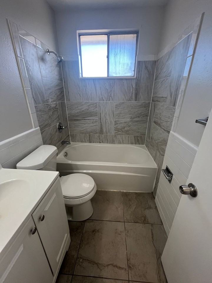 5380 W 3rd Pl #2 - Photo 6 of 12