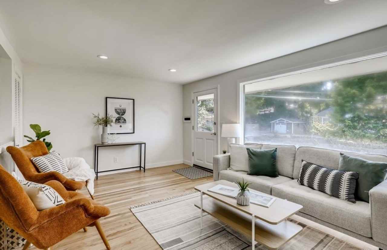 102 Nw 43rd St - Photo 7 of 25