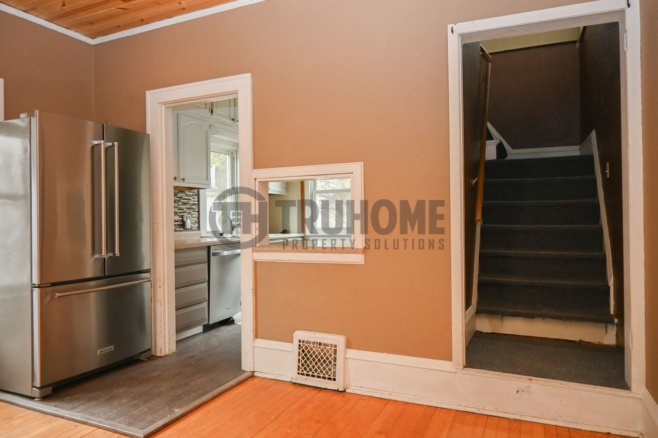 520 N 7th St - Photo 3 of 19