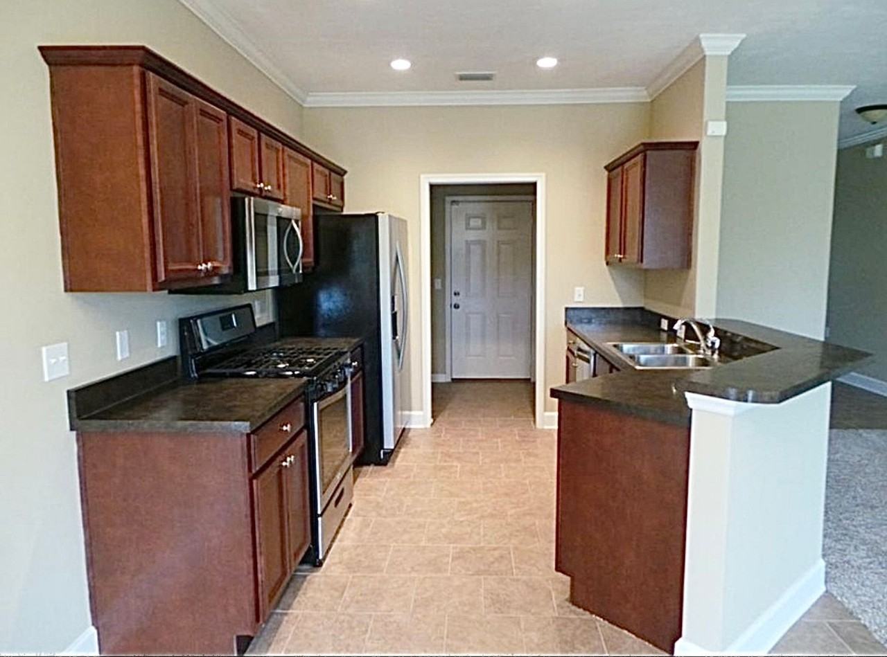 1115 Baton Rouge Ct - Photo 2 of 11