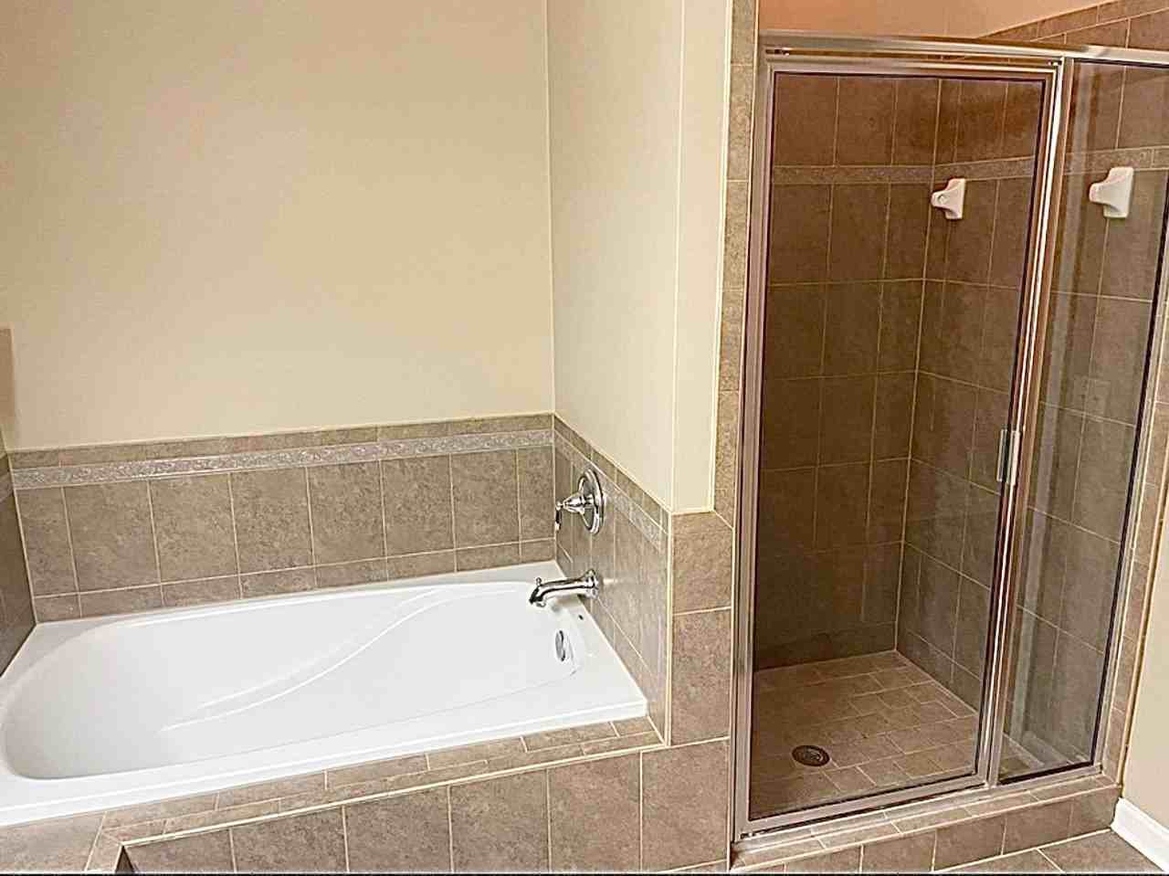 1115 Baton Rouge Ct - Photo 7 of 11