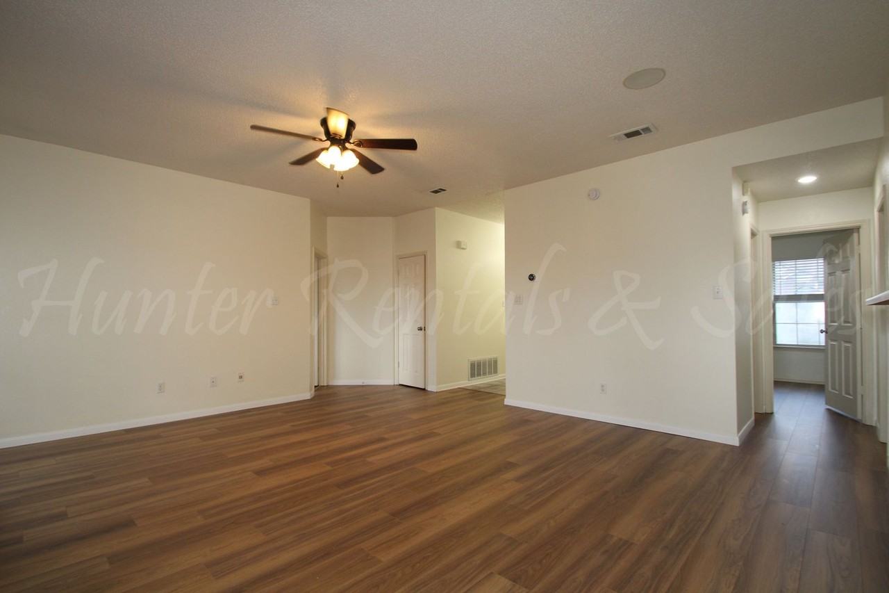 4210 Fawn Dr - Photo 5 of 24