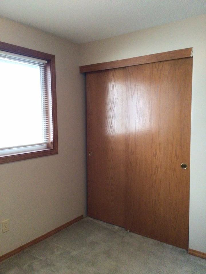 2711 Falk Rd - Photo 4 of 18