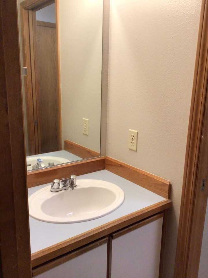 2711 Falk Rd - Photo 5 of 18