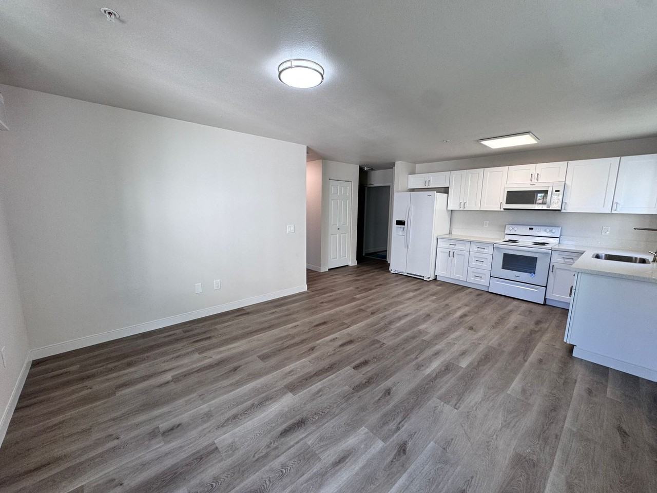 746Makaleka - Photo 5 of 42