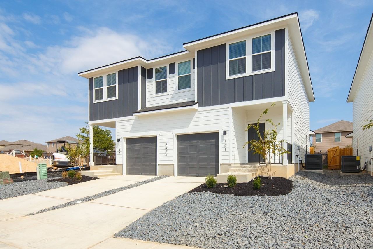 3924 Abbott Pass #102 - Photo 2 of 17