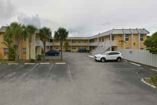 8 SE 19th Ave  Pompano Beach, FL 33060 - Photo 1 of 1