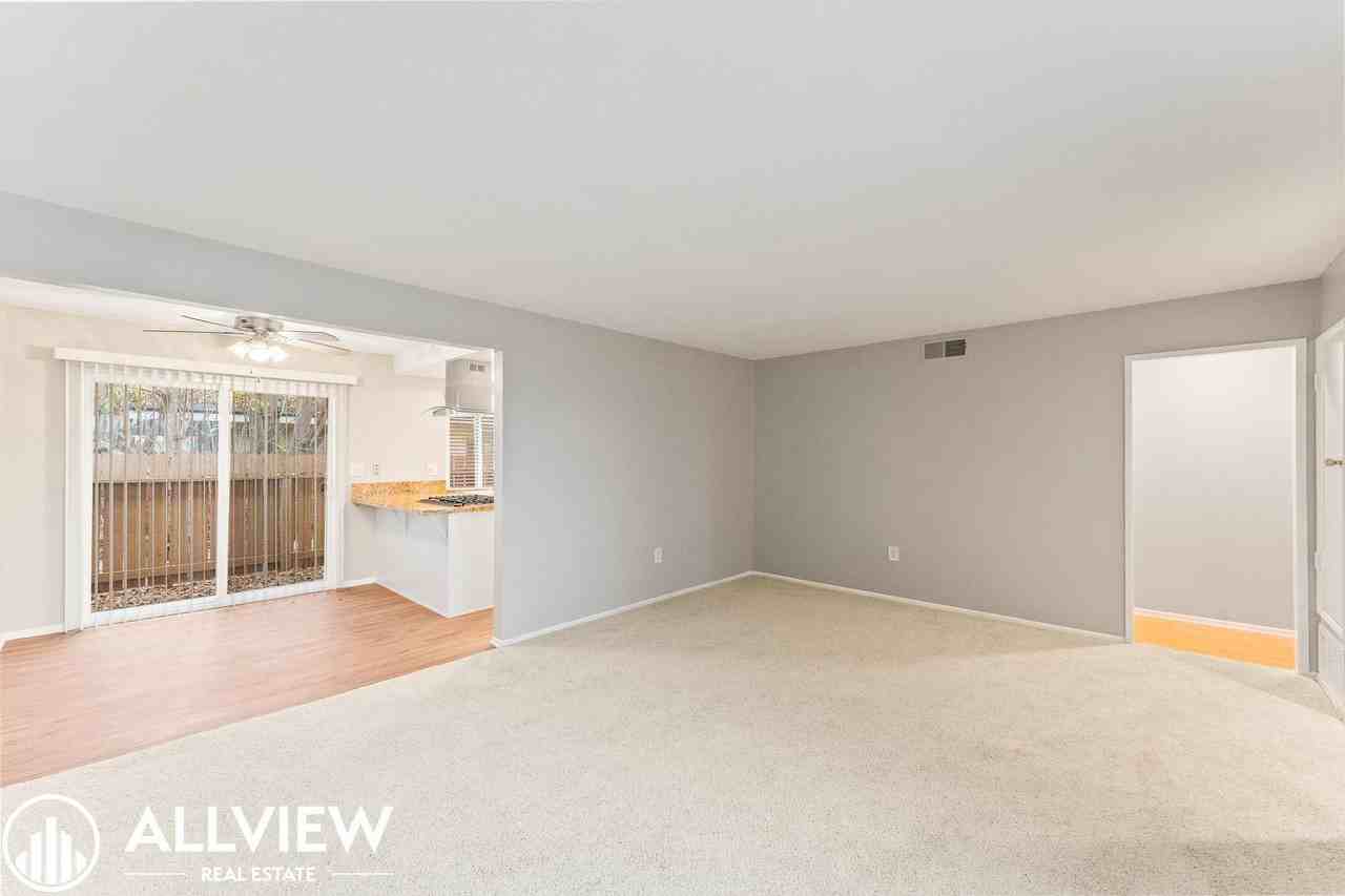 16781 Bardon Ln - Photo 5 of 20