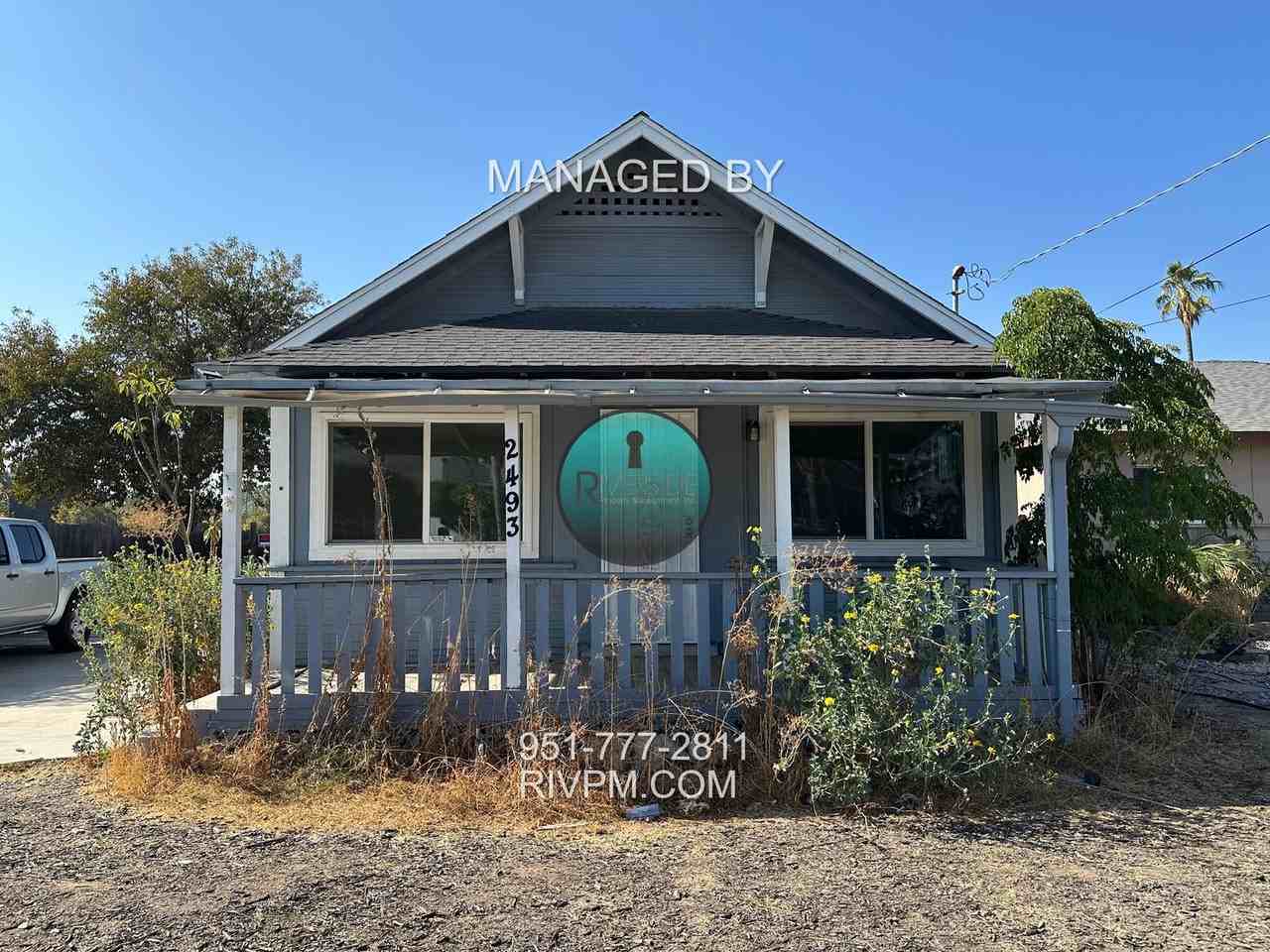 2493 Northbend St - Photo 3 of 14