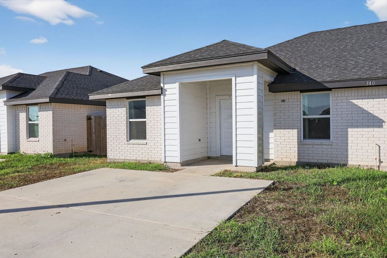 340 Uva Ln - Photo 3 of 26