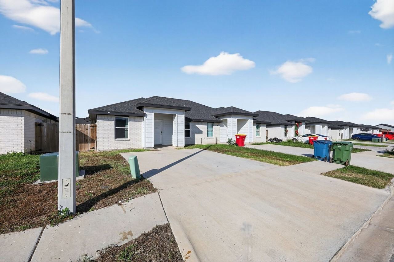 340 Uva Ln - Photo 5 of 26