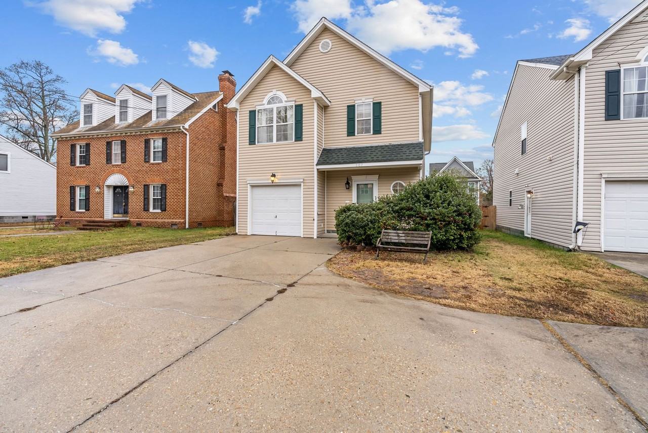 809 23rd St - Photo 2 of 39