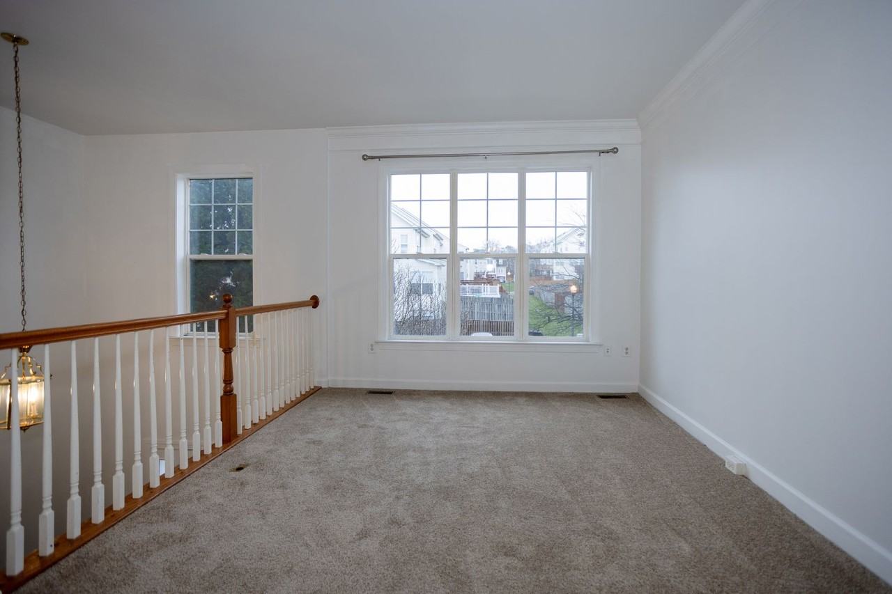 8150 Rainwater Cir - Photo 3 of 48