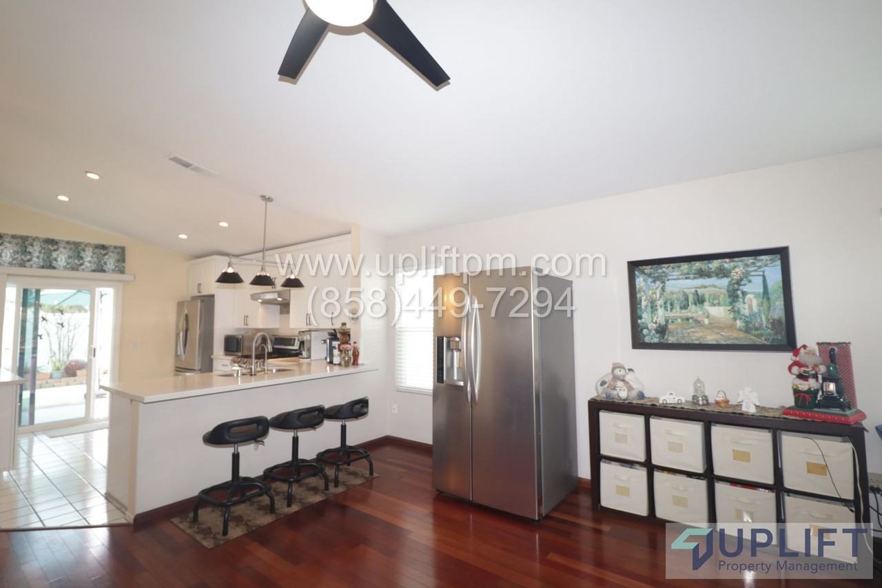 114 Sweetshade St - Photo 7 of 16