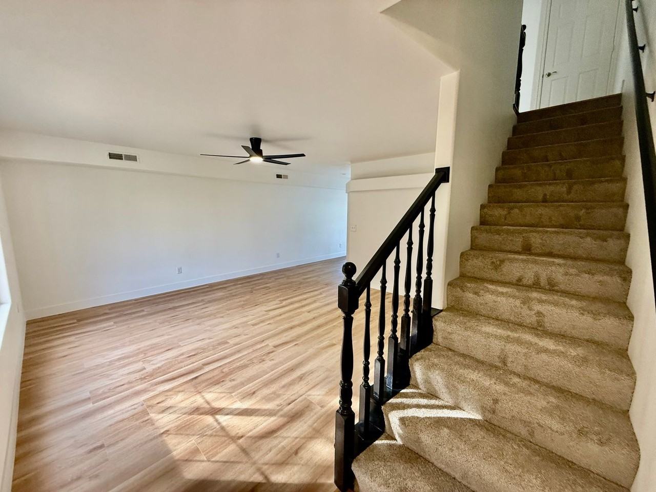 1735 W 540 N - Photo 3 of 25