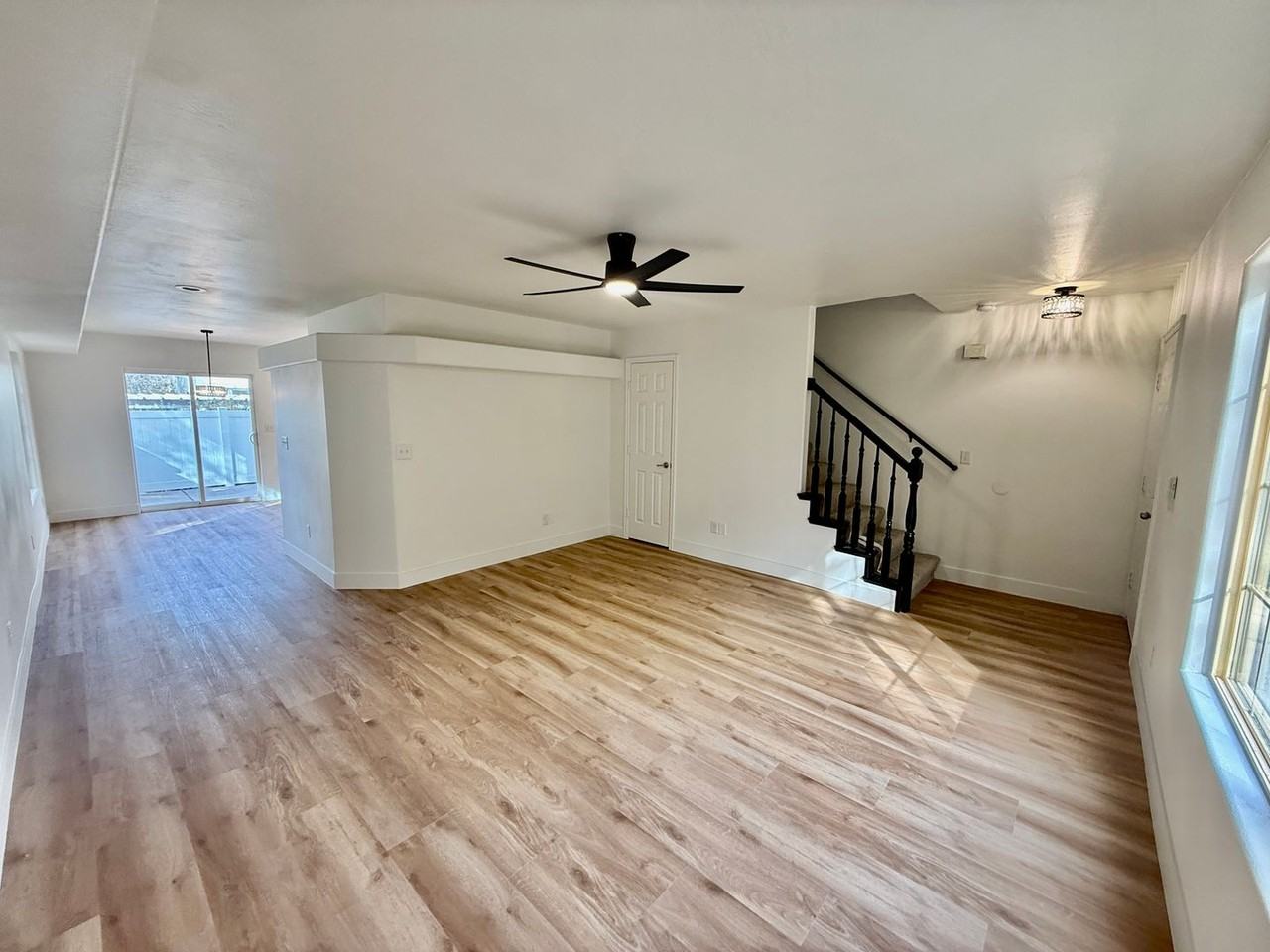 1735 W 540 N - Photo 4 of 25