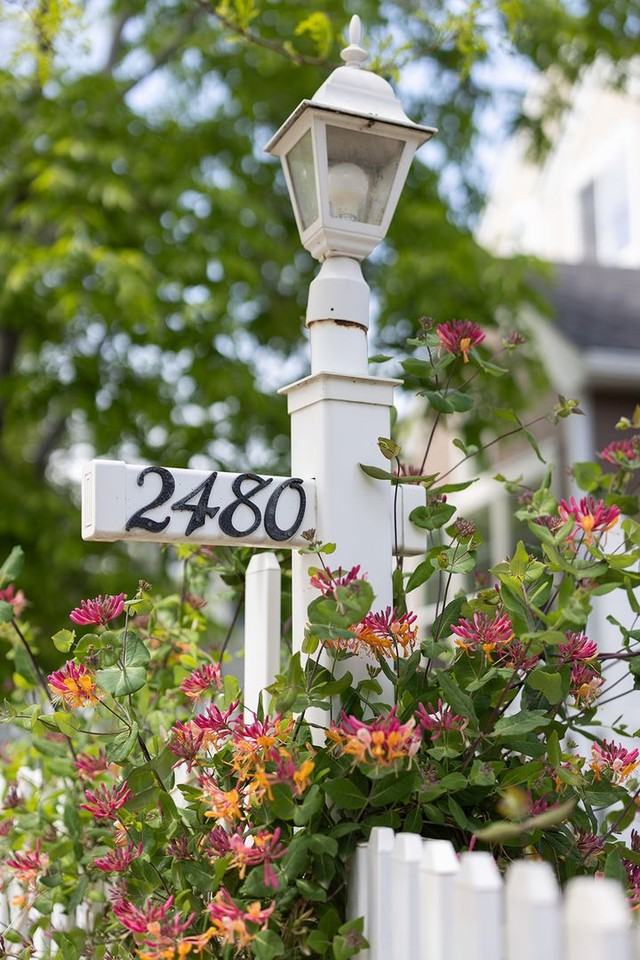 2480 Concord Cir - Photo 5 of 40