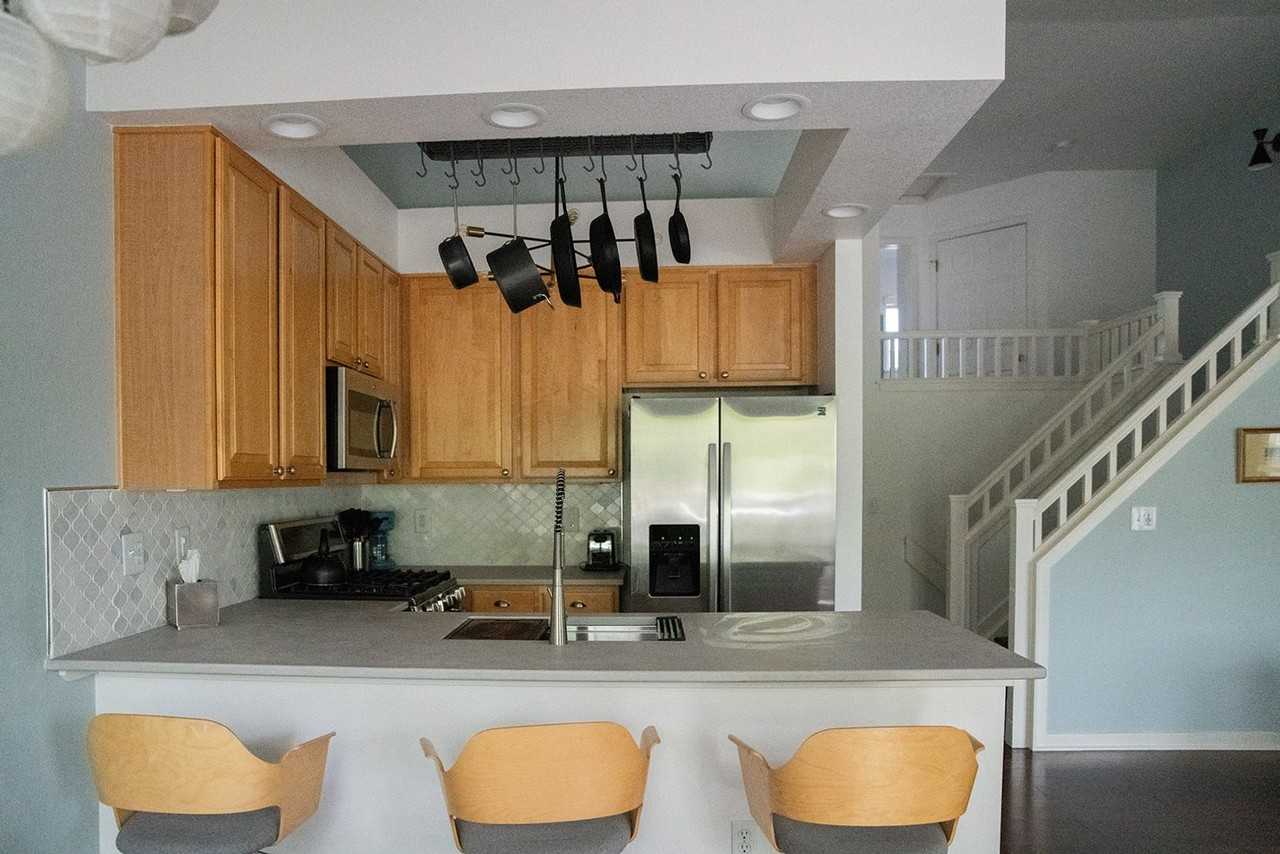 2480 Concord Cir - Photo 3 of 40