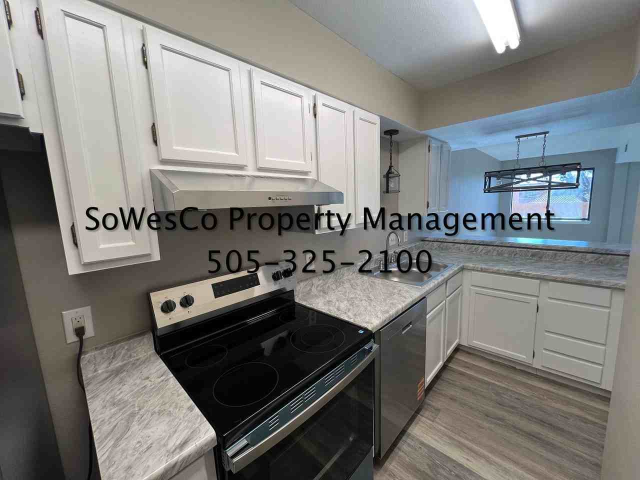 5200 Villa View Dr - Photo 5 of 20