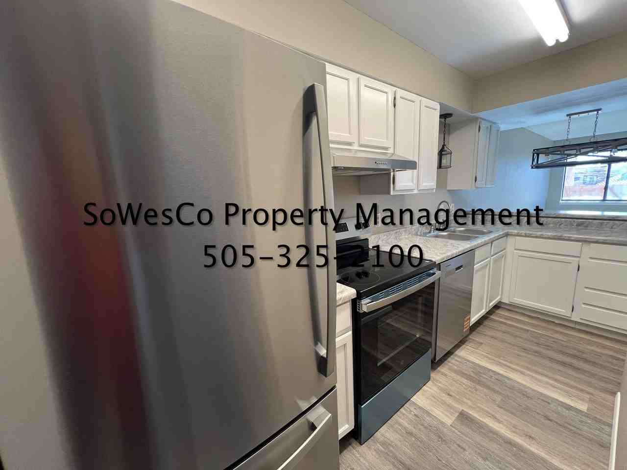 5200 Villa View Dr - Photo 6 of 20